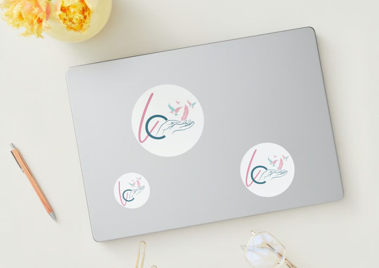 création de logos pour Letitia Coffre reflexologue par Osez Percer création de logos pour Letitia Coffre reflexologue par Osez Percer